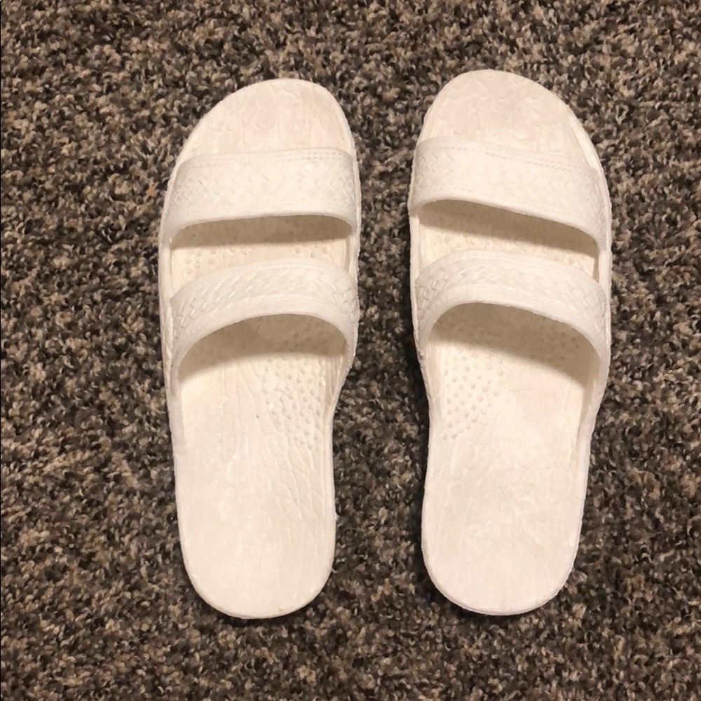 White Hawaiian Sandals